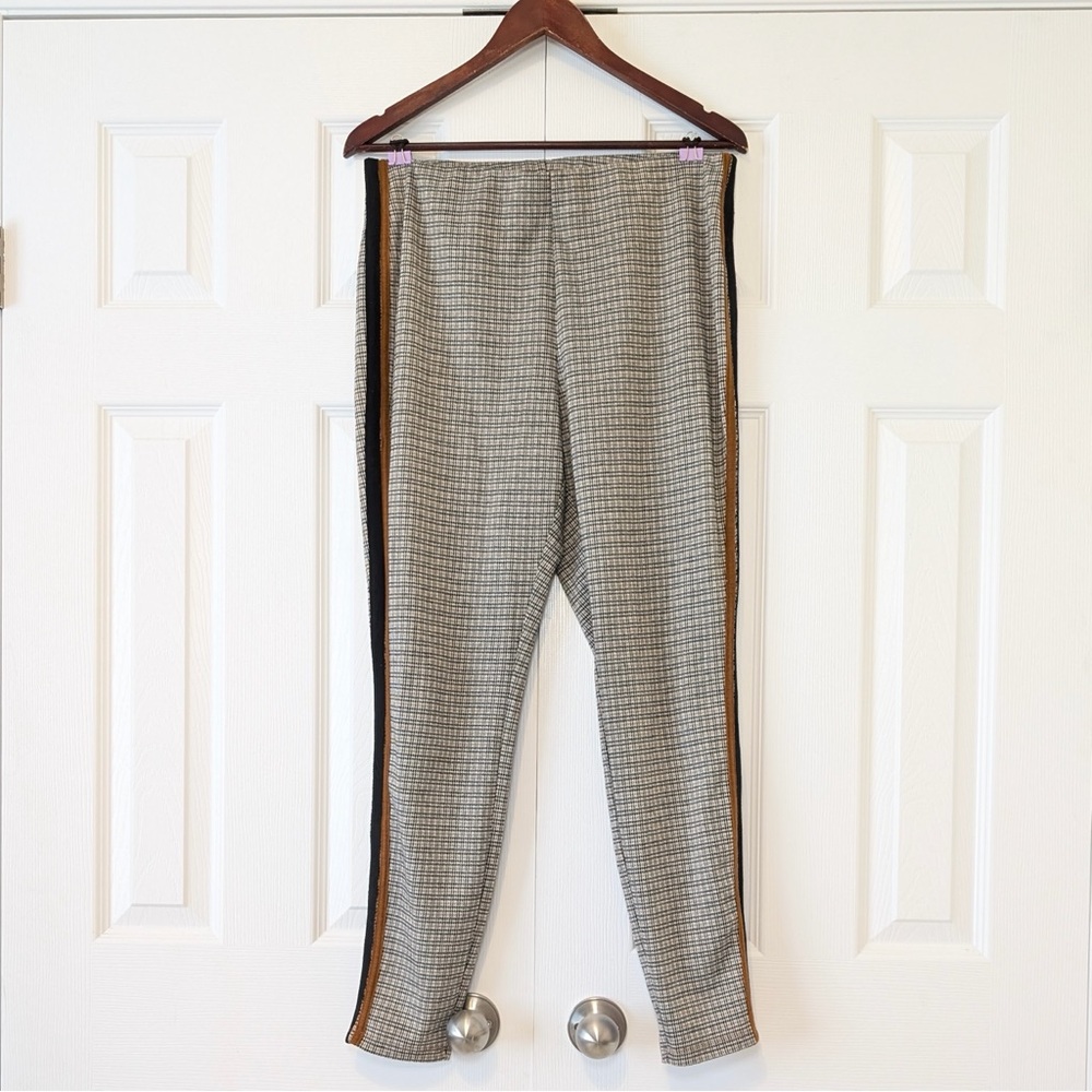Size L Plaid Grey and Black with Black and Tan Stripes Women’s Pants